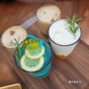 더 케이브 PC | 전남 여수 대형 오션뷰 카페 추천 '모이핀 오션점' : 베이거리, 주차, 뷰 솔직후기