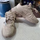 명품 청년 운동화 이미지