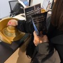 당신은 혼자가 아니 | 나 혼자만 레벨업 展 다녀온 후기(Feat. 캇제 파우치🍓)