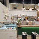 s.j soft(소프트) | 삿포로 여행 디저트 아이스크림 맛집 - Queen&#39;s Soft Cream Cafe