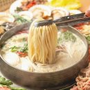 풍성한 칼국수 이미지