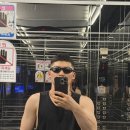 흔들리며 나라는 자무