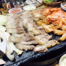 돈풍김치삼겹살 이미지