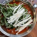 영주빌딩 | 경북 영주 ‘닭치고전골’ : 어디에도 없는 영주 택지 식당 닭전골 맛집