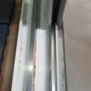 돼청마루 | 엘지 창호 수리가 양천구 신정 세양 청마루 아파트에 가서 샷시 레일 보강제 교체하고 롤러도 교환해...