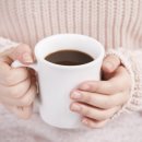 “커피 마시면 하루 1000보 더 걷는다…건강에 큰 도움” 이미지