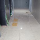 장의석재 | 부산 금정구 아파트 1층 엘리베이터홀과 필로티 바닥 석재 시공 후기