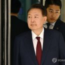 [2보] 검찰, &#39;尹 명예훼손 의혹&#39; 경향신문 전현직 기자 4명 무혐의 이미지