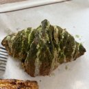 크로앤커피 | 마산 내서 카페 추천 대형베이커리카페 오도막베이커리카페 말차크로모찌