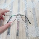 더봄 안경 이미지