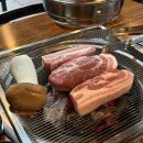 월드나이트 | 김해 어방동, 월드나이트 근처 구워주는 고깃집 화로돼지 어방동 맛집 추천