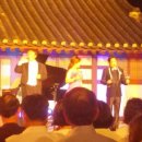 피아노와 반주(야간) 이미지