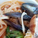 얼큰칼국수 이미지