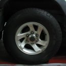 식스포크휠에 265-70-15 넥센 타이어 트레드70%이상 팔거나 작은사이즈로 교환원해요 서울 이미지