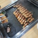 돈꽃피는집 | [부산/서면] 2025년 서면 빛축제 연말모임 나들이로 흑돼지전문점 돈꽃 피는 집과 라스트 춘선 간 후기