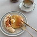 식탁 하나 바꿨을 뿐인데..｜레트로하우스 원목식탁 한 달 사용 후기