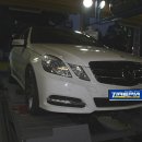 [Benz E220 CDI] 한국타이어 V12 Evo2[245/35R19 x 2ea, 275/30R19 x 2ea] 타이어 교환 이미지