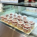 이용규베커라이 | [진주/평거] 이용규베커라이 진주 딸기케이크 맛집 미니케이크 연말케이크 추천