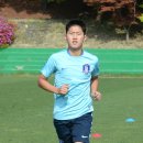 용인대 축구부를 쥐락펴락하는 17살 고딩 이미지