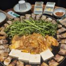 무쇠김치삼겹 - 부산진구 중앙대로680번가길 33 | 무쇠김치삼겹