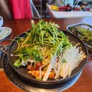 두루치기김치찌개 이미지