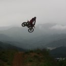 엔진소리 이미지