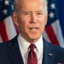 Biden은 EV 충전기에 대한 "Buy America" ​​면제를 취소하려는 공화당의 시도를 거부했습니다. 이미지