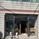 피드미(Feed Me) | 제주 카페; 파인드미아지트(Find Me In Agit) 책과 문구가 있는 작업하기 좋은 삼도동 카페