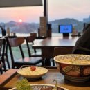 쵸이스PC | 호수공원 맛집 료혼 노을 감성 가득한 일식 뷰 맛집 솔직 후기 (료혼라멘, 연어스테이크덮밥, 메밀소바)