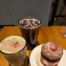 가나슈 초콜릿 | 스타벅스 남부터미널점 신메뉴 후기 두바이 초콜릿 말차 딸기 가나슈 프레지에