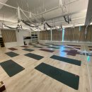 소도구를 이용한 기초 필라테스 이미지