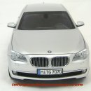 1/18 BMW 뉴7시리즈 (F02) 딜러버전 상세샷 이미지