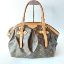 춘의역 1번출구와 2번출구 사이 이미지