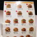 썬데이스낵 | 맥도날드 화성봉담DT 딸기 바닐라선데이 아이스크림 치킨모짜렐라스낵랩 후기 칼로리 메뉴판