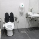 종합운동장 화장실(장애인화장실) 이미지