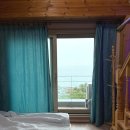 빨강펜션 | 어달해변 해수욕장 숙소 추천 내돈내산 빨강지붕 오션뷰 펜션