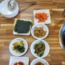 병장부대찌개와 찬 이미지