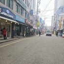 충무동 골목시장 앞 | 충무동 골목시장 자갈치역 지하도 시화전 하늘천사꽃이 가득한 충무동