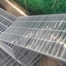 유형스틸 | [건자재114]스틸그레이팅(강재 그레이팅) 무엇이 다른가요?