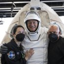 SpaceX 캡슐은 최초의 모든 개인 우주 정거장 승무원과 함께 지구로 돌아갑니다. 이미지