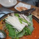 모메존감자탕 이미지