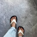Like Fit | 에세이즈(Essais) Kitt Sandal White 후기｜심플한 디자인과 편안한 착화감