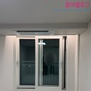 어반휴카페 | W.35 디아망 회벽화이트, 지아사랑애 2.7 어반포세린 조합, 장판 시공 불량 (소프트스톤 아쉬어)