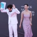 신현빈 백상 '셀프 디스' 후기 화제.. 넘어지는 순간도 화보였던 이유