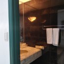 1972퀸맥주 | [HOTEL] 코리아나 호텔에서 코로나 피한 찐 호캉스 후기 - 프라이빗 라운지 / 디럭스 퀸 / 주차장 etc.