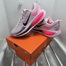 HM소프트 | 나이키 보메로18 핑크 해병대가 고른 상남자 러닝화 리뷰