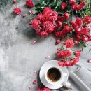 꽃과커피 이미지