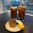 커낼로 | 청라 커낼웨이 카페 그리릭 추천 감성 카페 디저트 후기