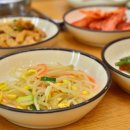 앞꼬지닭칼국수