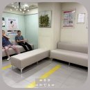 에코라인의원 | 서울 피부과 대기실 쇼파 비라인 에코래더 쇼파로 교체!